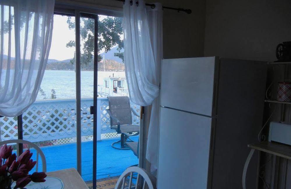 Blue Fish Cove Resort Clearlake Oaks Extérieur photo
